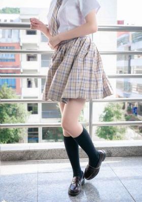 日韩美女rb_超清神马影院手机在线
