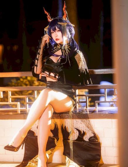 欧美蕾丝内衣写真_1080P免费播放