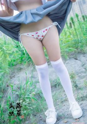 国产亚洲欧美人成在线_720高清完整版播放