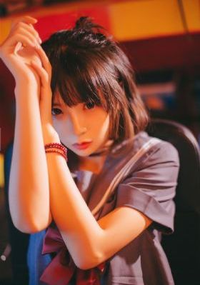 欧美女人在家生活_4K电影完整版